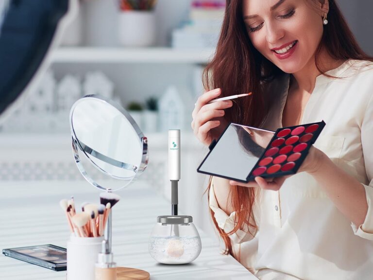 Comment nettoyer ses pinceaux de maquillage sans les abîmer
