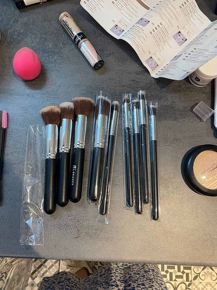 Pinceaux de Maquillage Kabuki : Avis et Comparatif des 5 Meilleurs