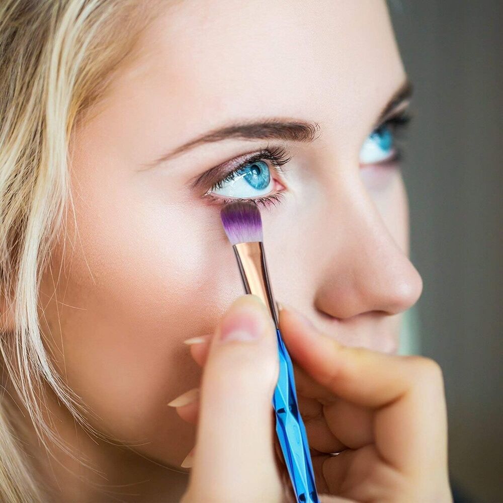 Quels pinceaux de maquillage licorne acheter